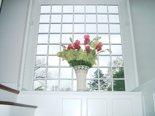 Vase filled with pink flowers