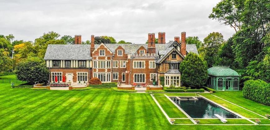 vintage house in grosse pointe michigan displaying property management qualities in michigan