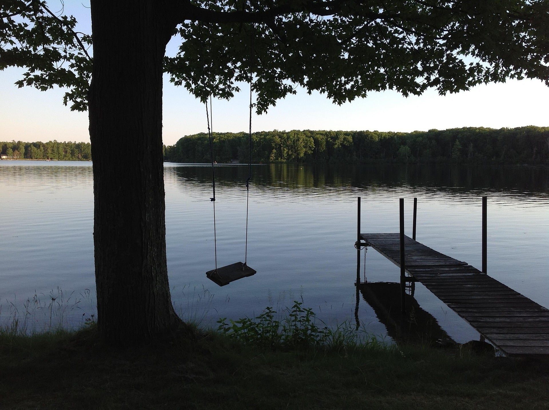 livonia michigan lakeside property